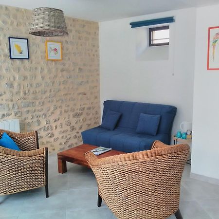 La Maison Periot Trevieres Rum bild
