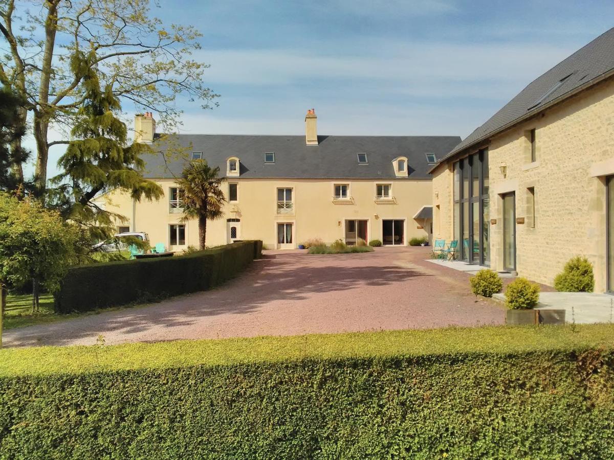 La Maison Periot Trevieres Exteriör bild